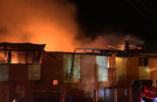 Bartın'da korkutan ev yangını! Cayır cayır yandı