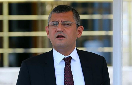 Özgür Özel Erdoğan'ın 15 Temmuz gecesi Kılıçdaroğlu'nu aradığını açıkladı