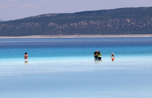 Vali Arslantaş: Salda Gölü'nün suyu içilebilir