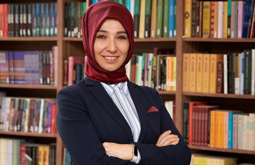 HDP'de kadın şiddetine sessiz kalanlara Fatmanur Altun tepki gösterdi: Üç maymunu oynuyorlar