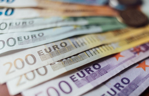 Euro dolar karşısında son 4 ayın zirvesini gördü