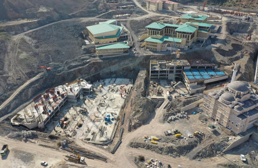 Barajla birlikte sular altında kalacak Yusufeli yeniden inşa ediliyor