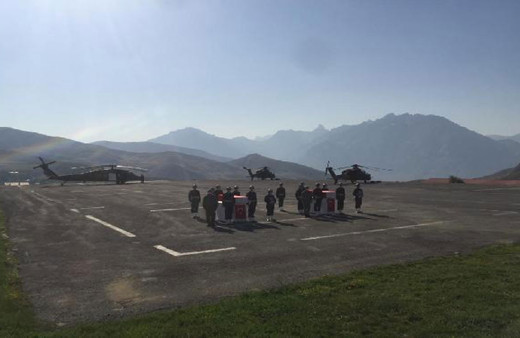 Hakkari'de şehit askerler memleketlerine uğurlandı