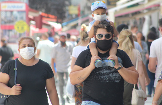 Sağlık Bakanı Fahrettin Koca 'vaka sayısı en az il' dedi İstanbullular Edirne'ye akın etti