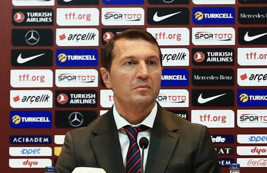 A Milli Futbol Takımı Yardımcı Antrenörü Bayram Bektaş görevinden ayrıldı