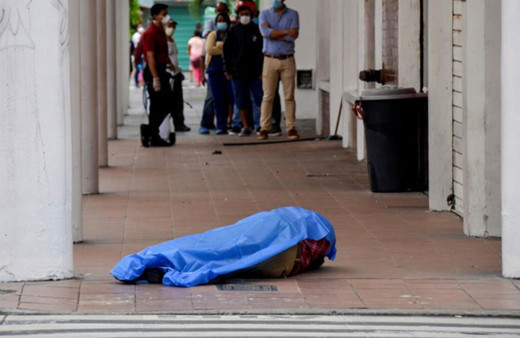 420 kişinin cesedi sokaktan toplandı Bolivya'da koronavirüs dehşeti