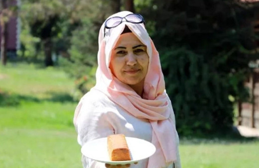 İş arkadaşlarına kek ikram eden çalışan işinden oldu