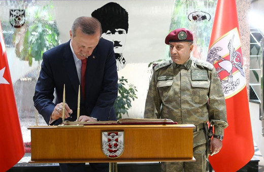 Zekai Aksakallı nereli eşi ve çocukları kimdir? Bordo bereli komutan emekli edildi