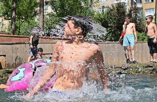 Alarm verildi fena geliyor kavuracak! Meteoroloji 5 günlük hava durumu haritası kıpkırmızı bu illerdekiler aman dikkat!