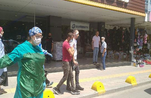 Kocaeli'de mağaza müdürüne maske dayağı!