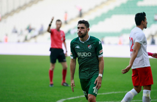 Bursaspor'da Özer Hurmacı krizi: İhanet etti sattı bizi