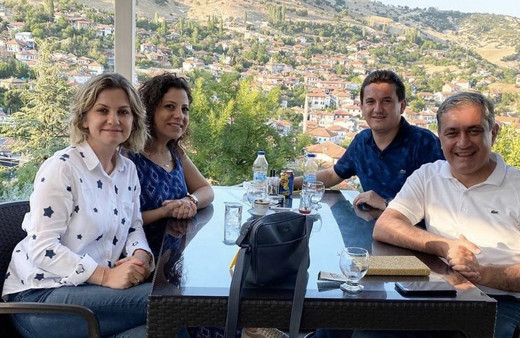 Halil Öztürk evli mi eşi Melten Öztürk ve kızları kimdir?