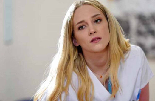 Kadına şiddete tepki gösteren Hayal Köseoğlu, ağırlık kaldırdığı videosuyla meydan okudu