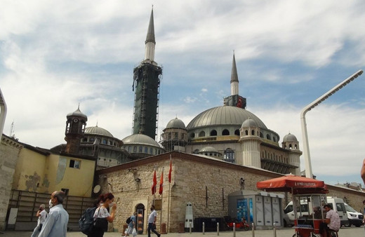 Taksim Camii inşaatında son durum... Şerefesi göründü