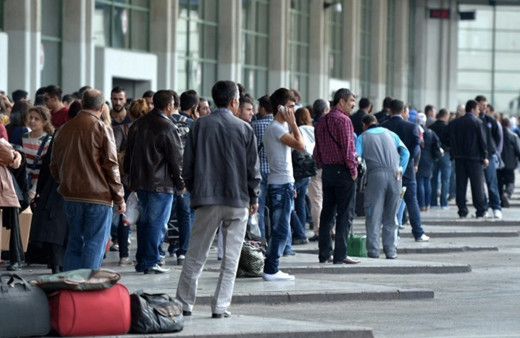 Özel araçlarla seyahat yasak mı hafta içi hafta sonu son durum