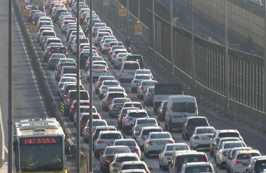 Bayramda yola çıkacaklar dikkat! Hayat kurtaran tavsiyeler