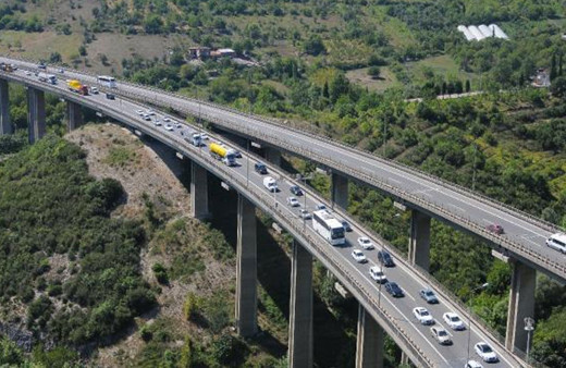 TEM Otoyolu’nda Kurban Bayramı yoğunluğu başladı! Akın akın gidiyorlar