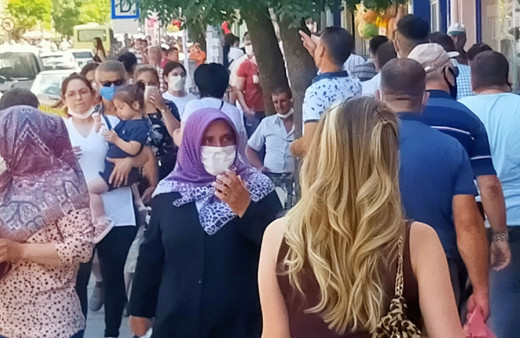 Koronavirüsün yayılmasına karşı ekime kadar yeni yasaklar gelebilir