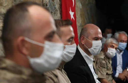 İçişleri Bakanı Soylu, Şırnak'ta Güneyçam Jandarma Karakol Komutanlığını ziyaret etti