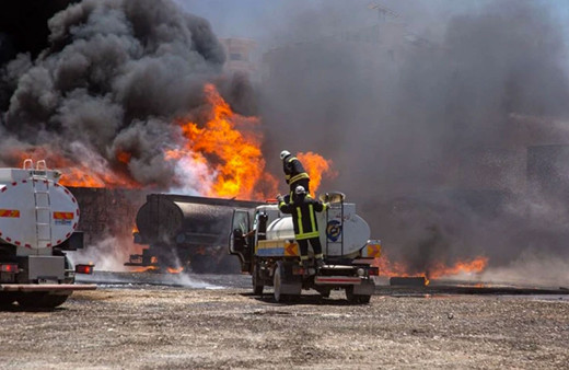İdlib'de akaryakıt pazarına hava saldırısı