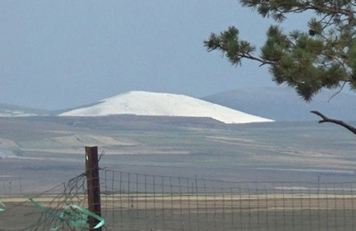 Kars'ta dolu nedeniyle kent beyaza büründü
