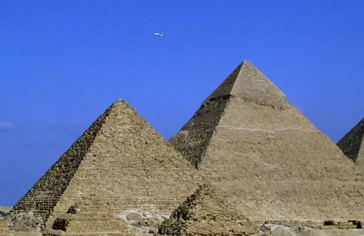 Mısır'dan 'piramitleri uzaylılar yaptı' diyen Elon Musk'a yanıt