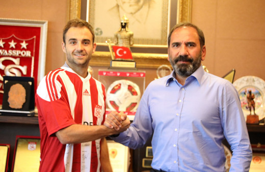 Jorge Felix Sivasspor’a imzayı attı