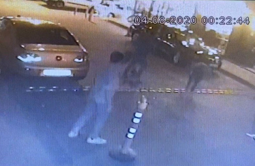 Kağıthane'de bir kişi husumetlisi ve kardeşine kurşun yağdırdı! O anlar kamerada