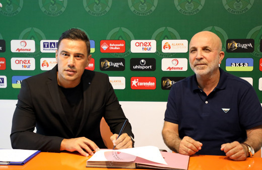 Alanyaspor'da Çağdaş Atan'la yollar ayrıldı!