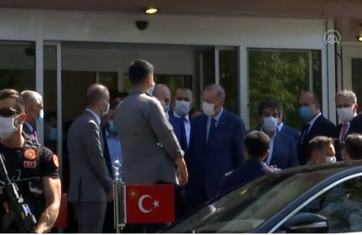 Cumhurbaşkanı Erdoğan Çatladıkapı Sosyal Tesisleri'nde öğle yemeği yedi