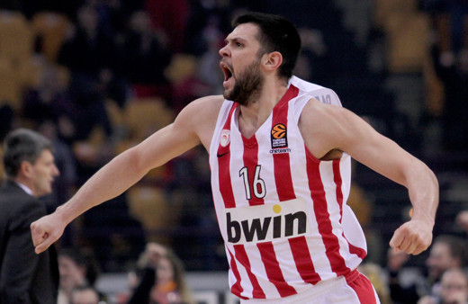 Olympiakos'ta Kostas Papanikolaou koronavirüse yakalandı