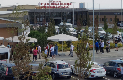 İstanbul koronavirüs kuyruğu! Pandemi hastanesinde test yaptırmak için bekliyorlar