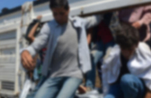 Kilis’te 12 kaçak göçmen yakalandı