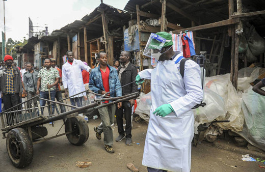 Her üç Kenyalıdan birinin aylık geliri 55 doların altında