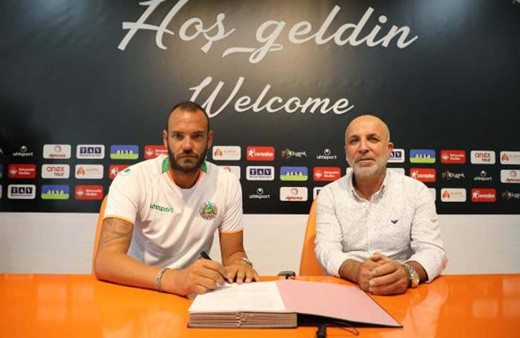 Aytemiz Alanyaspor üç isme birden imza attırdı