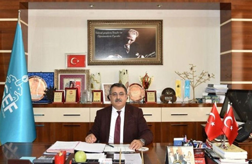 Diyarbakır Dicle Üniversitesi ilanında kritere uyan dekanın kızı Süheyl Betül Topal oldu