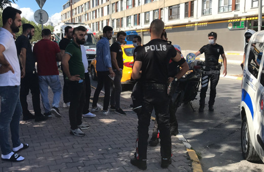 İstanbul'da taksiciler arasında yolcu alma kavgası!