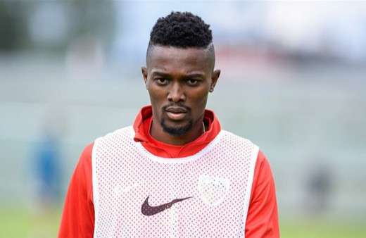 Beşiktaş'a transferi gündemde olan  Kayserisporlu Mensah İstanbul'a geldi