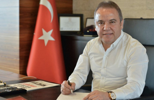 Havva Böcek kimdir yaşı kaç Muhittin Böcek eşi ne iş yapıyor?