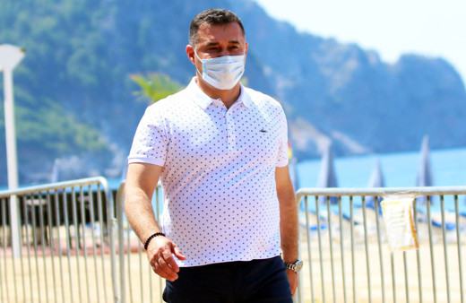 Alanya'nın MHP'li Belediye Başkanı Adem Murat Yücel'in Covid-19 testi pozitif çıktı