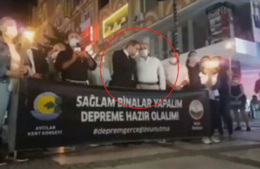 İYİ Partili Yalım HDP'li İlçe Başkanı Duman konuşurken maskesini atıp alanı terk etti