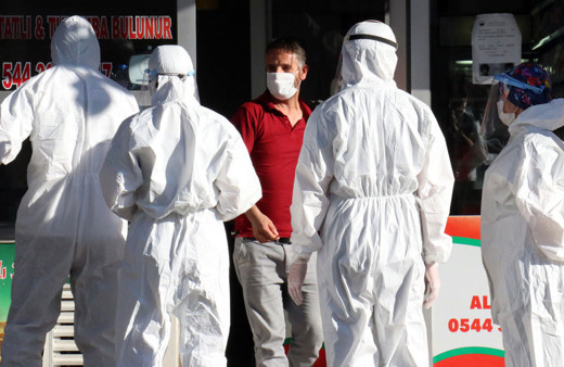 Kırklareli'nde koronavirüslü çiğ köfteci satış yaparken yakalandı