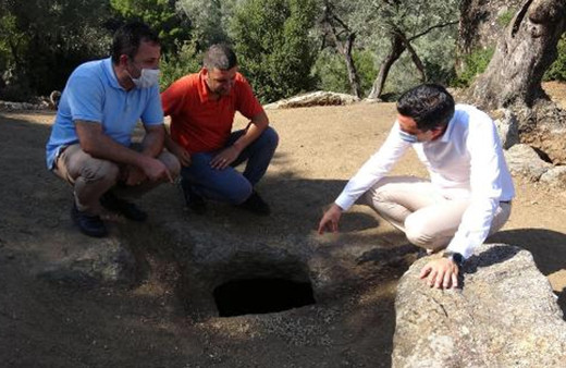 İlk kez böylesi bulundu Aydın'da yazıtlı mezar arkeologları heyecanlandırdı