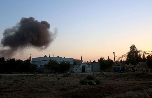 Esed rejiminin İdlib'e saldırısında 2 sivil öldü