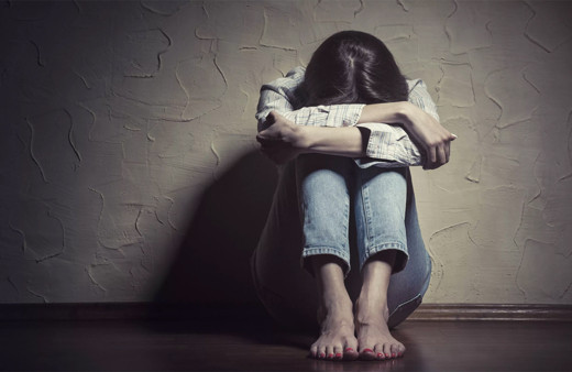 İzmir'de üvey kızına cinsel istismarda bulunan sanığa 15 yıl hapis!