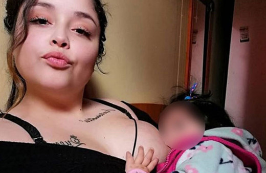 Kızının çıplak fotoğraflarını satıyor! Instagramda elif.antplii hesabı rezalet