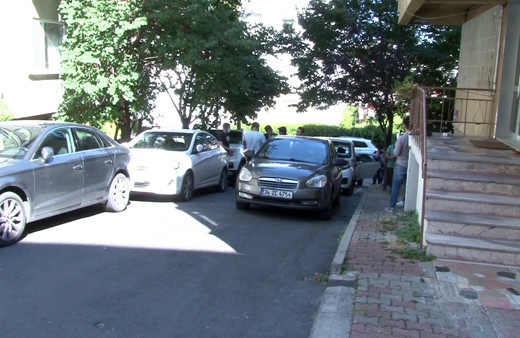 Şişli'de bankadan 500 bin TL çeken kadın gasp edildi