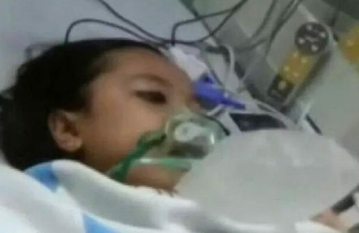 Endonezya'da ölen kız çocuğu cenaze hazırlıkları sırasında canlandı