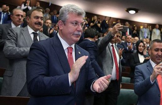 AK Parti Grup Başkan Vekili Muhammet Emin Akbaşoğlu koronavirüsü yendi