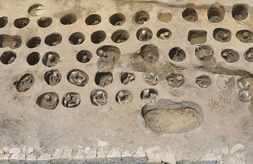 Japonya’da 350 kişilik tarihi toplu mezar bulundu